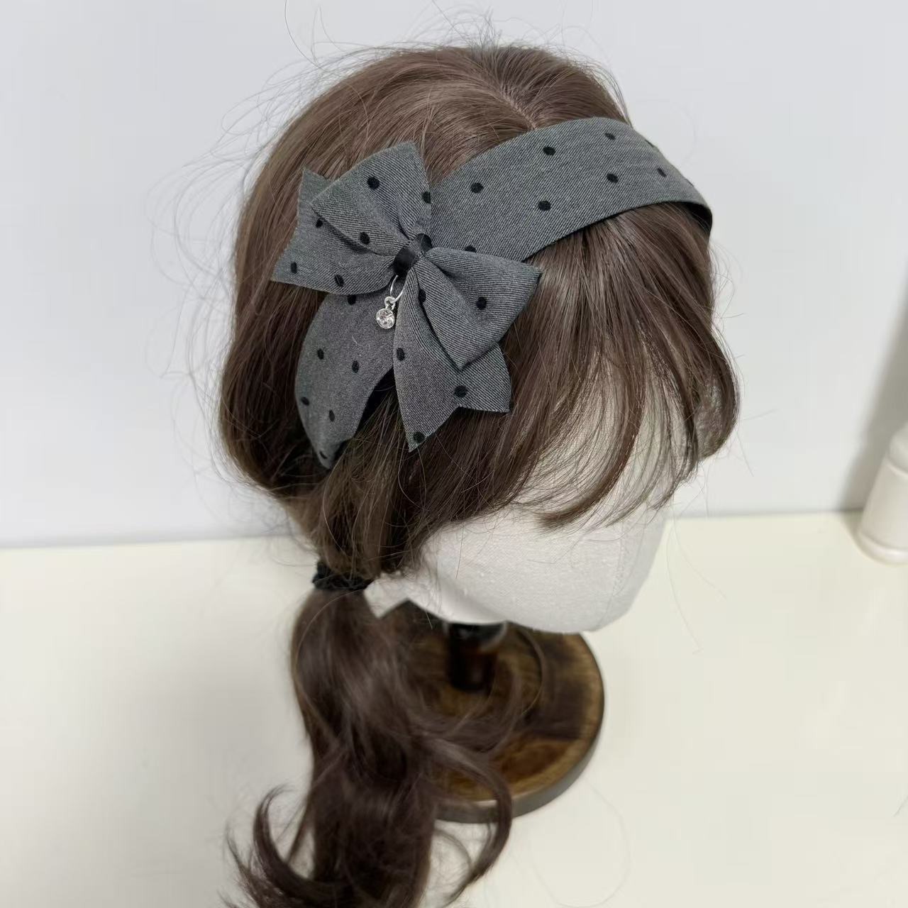 Grijze haaraccessoires met str - Hi Tech Accessories recensie en prijs