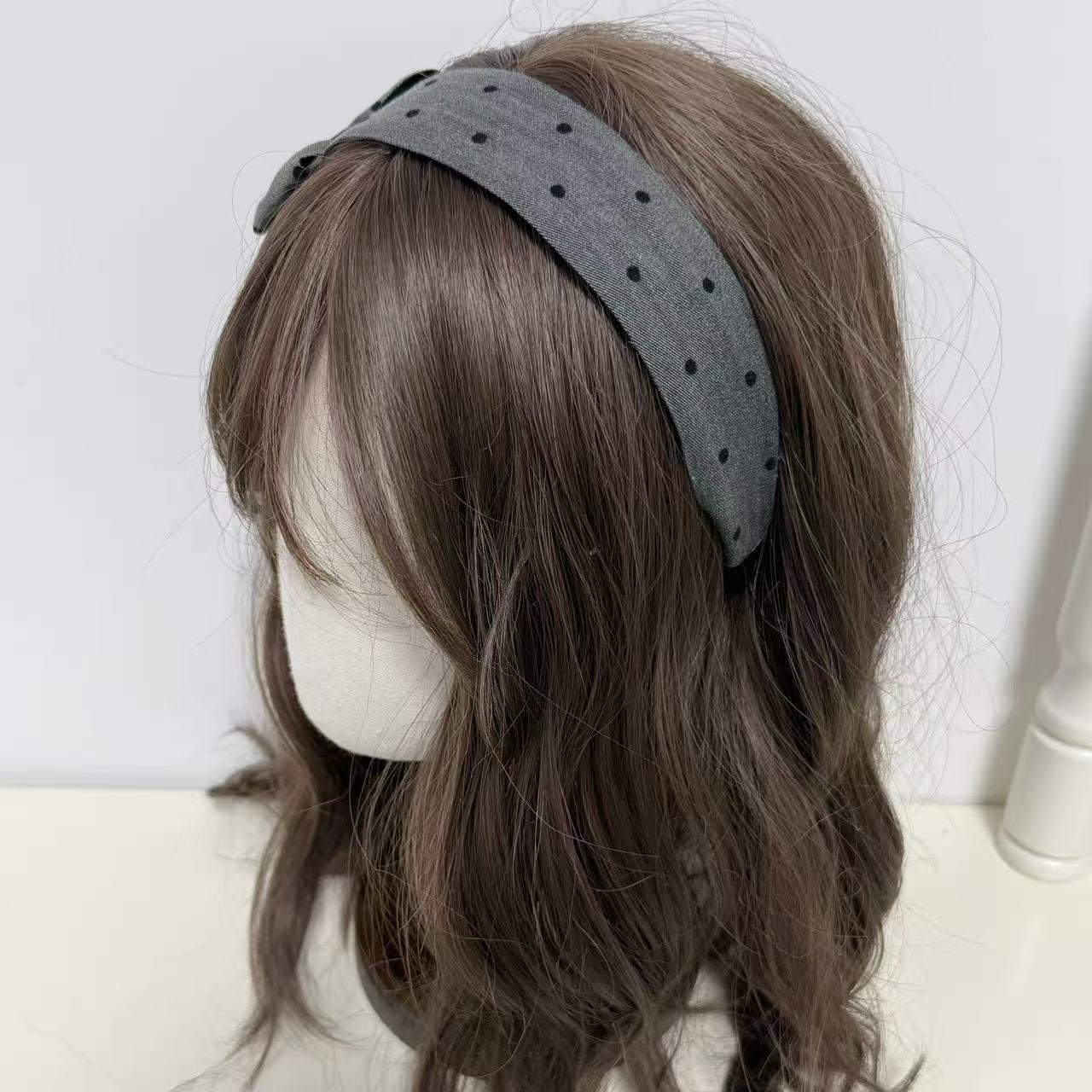 Grijze haaraccessoires met str - Hi Tech Accessories recensie en prijs